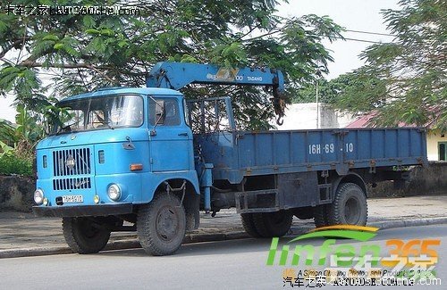 怀念四叔的老车:南京嘎斯,德国依法ifa,东风eq-140,解放ca-142