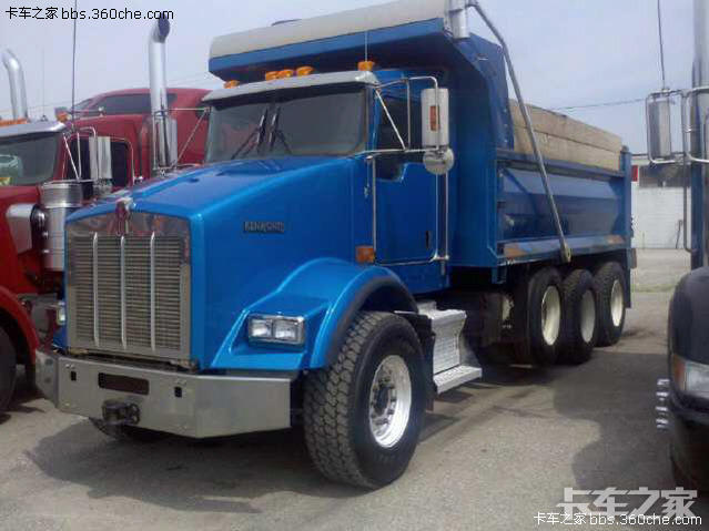 2006年肯沃斯t800自卸卡车,配置isl 350马力康明斯发动机,自动