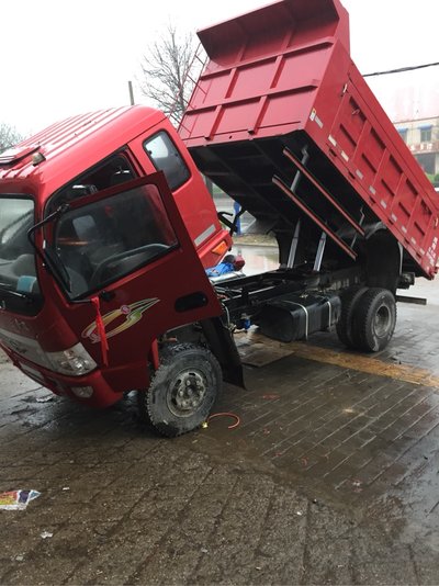 南骏4102自卸车