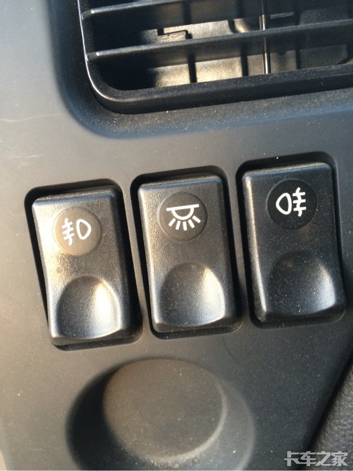 求天龙车主指教这些按钮都有什么用