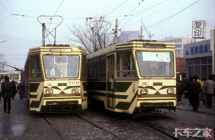 大连电车工厂1982年款dl7000有轨电车