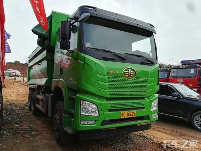 转让解放后八轮环保车