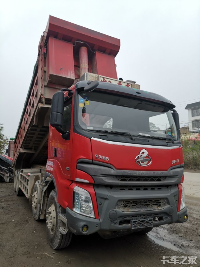 东凤乘龙h7自卸车