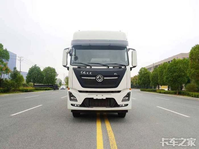 东风天龙kl(高顶双卧)冷藏车