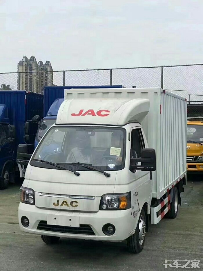 江淮厢式货车3.8米,江铃3.8米厢式货车报价 恺达小卡,3.5至3.8米,平板,仓栏,厢式货车,总有一款适合你!