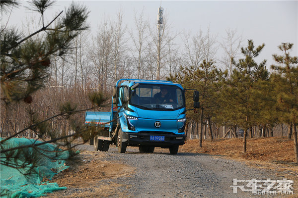 长得帅还省油飞碟w5轻卡跟车纪实