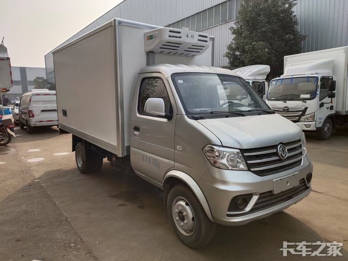 东风小康小型冷藏车