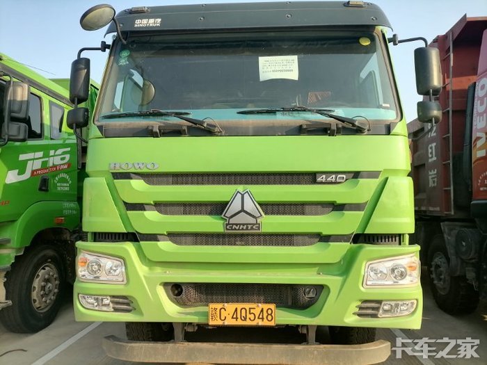 中国重汽豪沃前四后八自卸车400马力