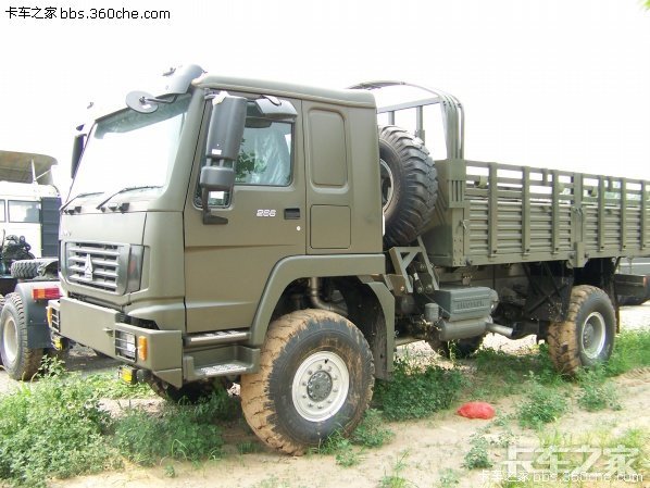 中国重汽豪沃军车