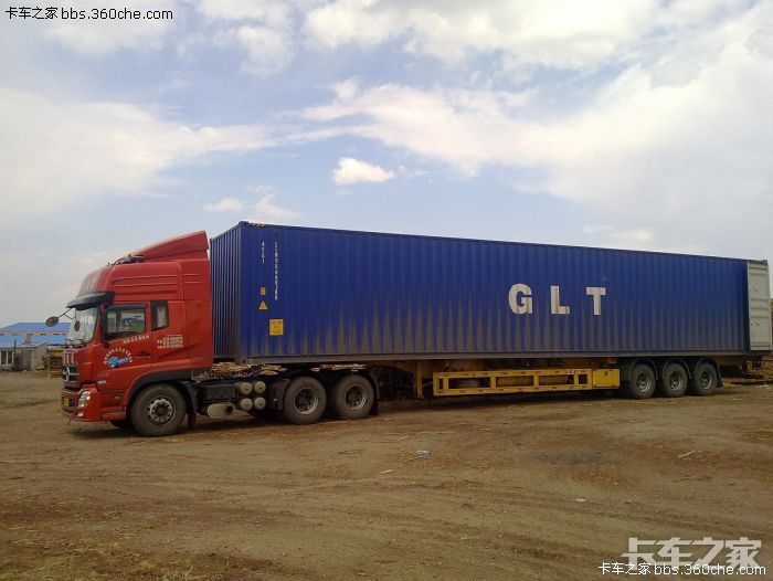 这是17.5米的超长货柜的天龙配大导流罩.距离小