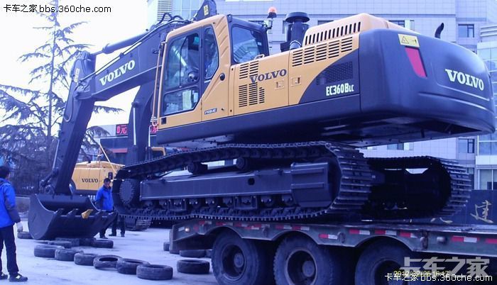 北奔卸沃尔沃挖机,绝对精彩!