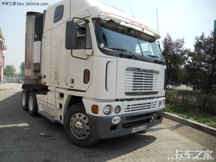 老欧曼再看物流园内各种车 各色俄国卡车一览