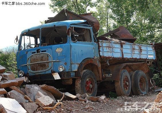 意大利菲亚特老卡车经典在现