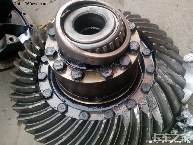 更换主减速器主从动锥齿轮间隙如何调整