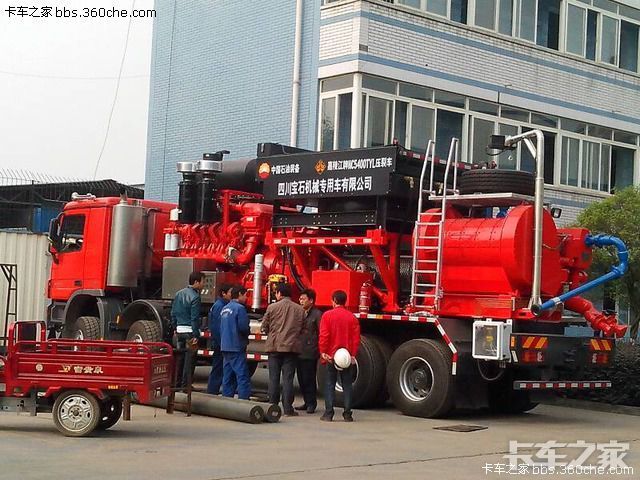 奔驰4144压裂车