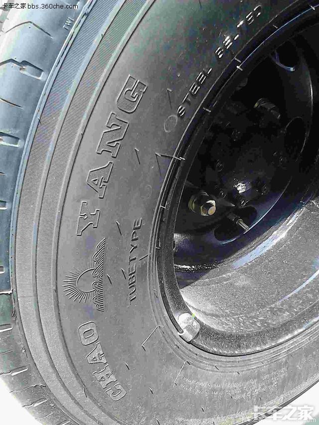 750r16的,不知能拉几吨?加几个气?