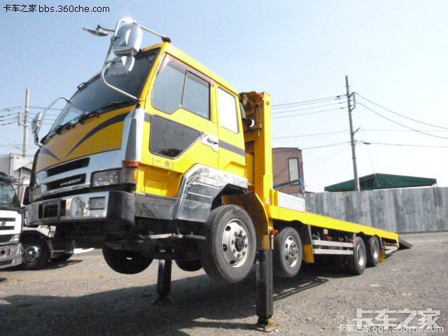 三菱fuso41655款前四后八平板车
