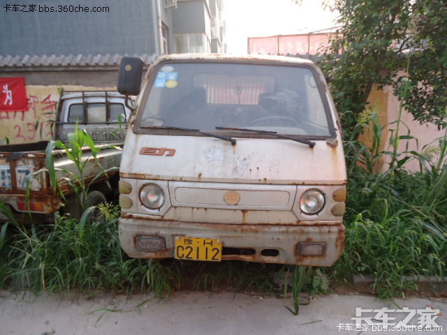 随手拍老车之--巨力牌低速载货汽车