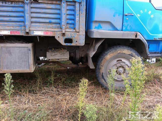 双后桥的解放j3漂亮的天蓝色