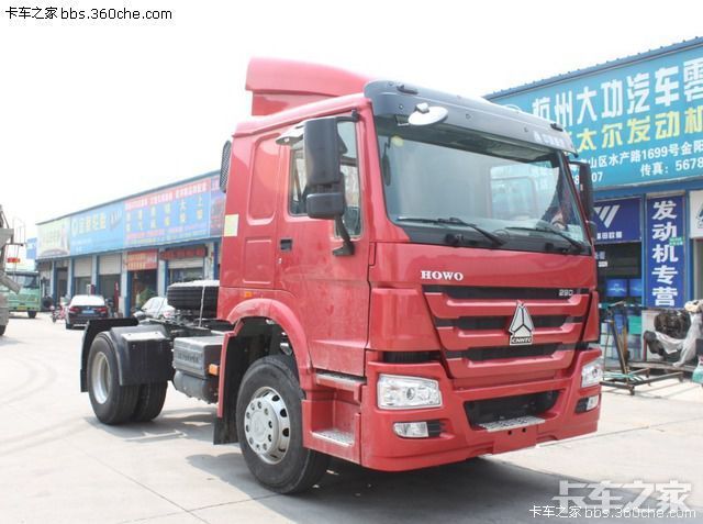 魔都实拍第三十三季最熟悉的陌生人豪沃2904x2牵引车