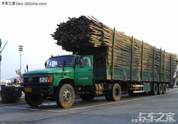 超载车辆大集结