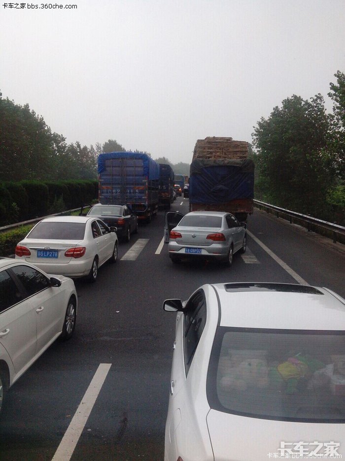 重庆高速公路堵车图片图片