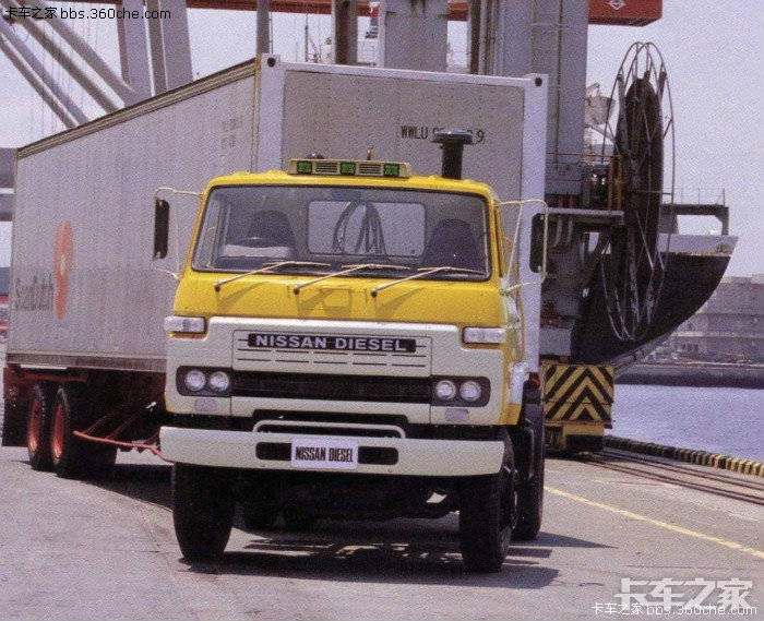 80年代尼桑卡车图片