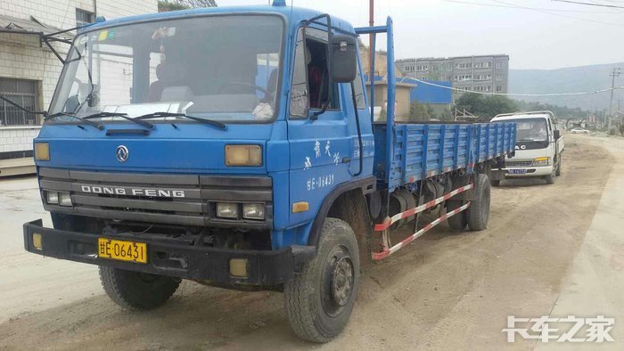 东风康明斯153,8米载货,现在很少了吧,康机加陕齿变速器