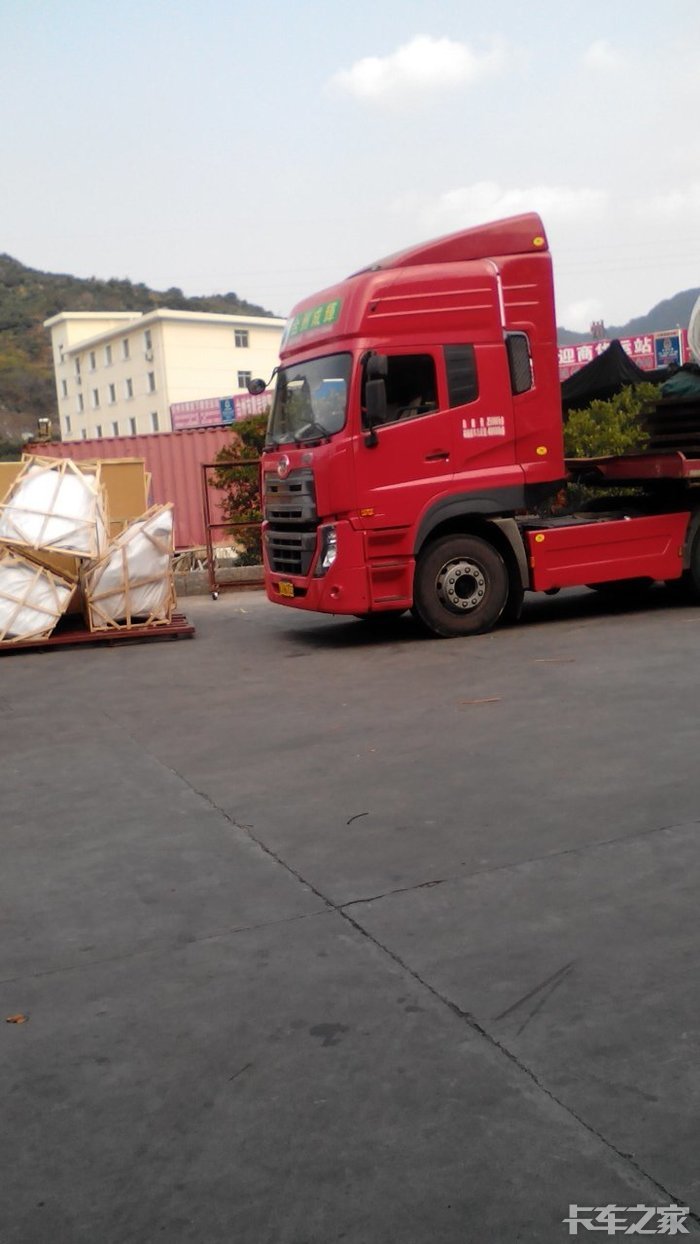 闲着无事发几张车车装货的照片