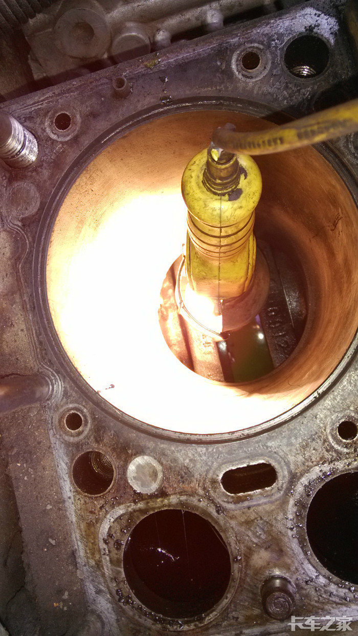 今天修个潍柴p10336缸体坏了