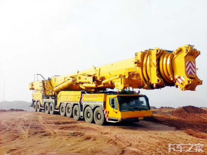 给大家分享一下德国利勃海尔1200吨吊车