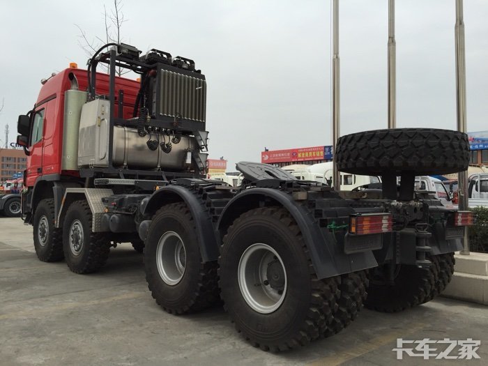 奔驰大件牵引车8x84160