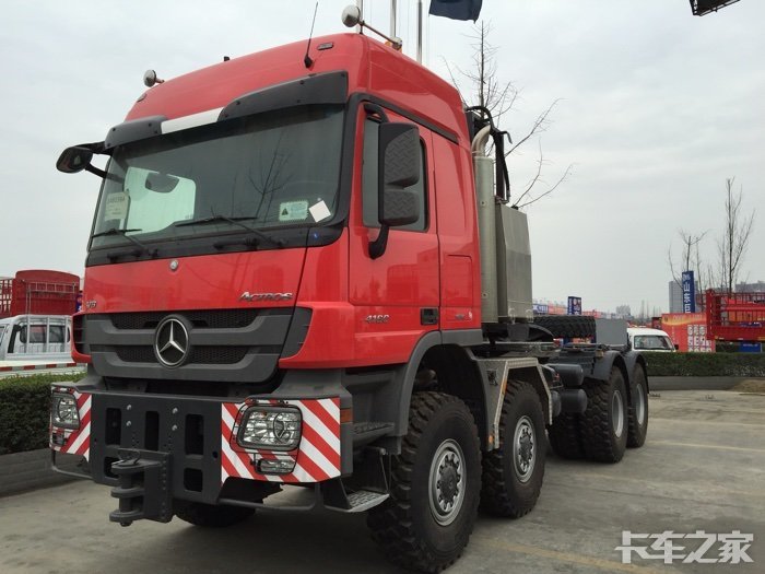 奔驰大件牵引车8x84160