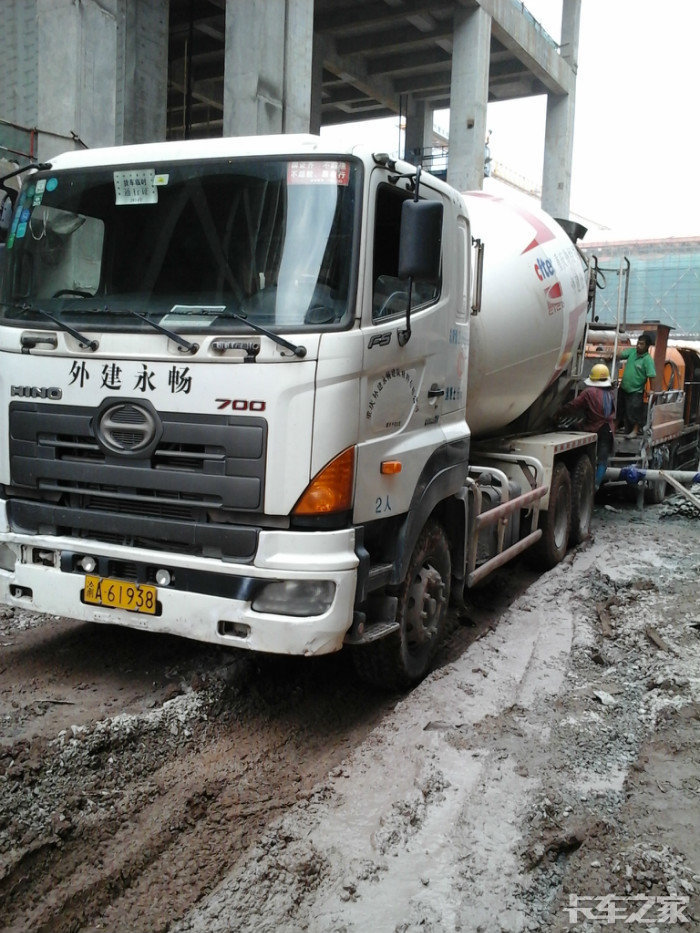 进口日野700搅拌车行车报告第二季23万公里