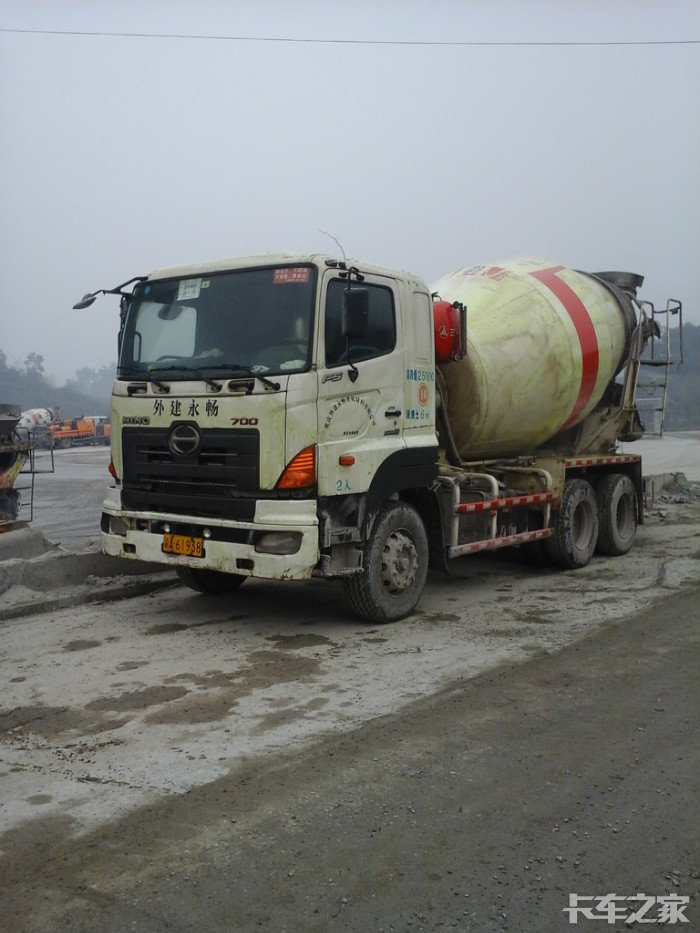 进口日野700搅拌车行车报告第二季(23万公里)