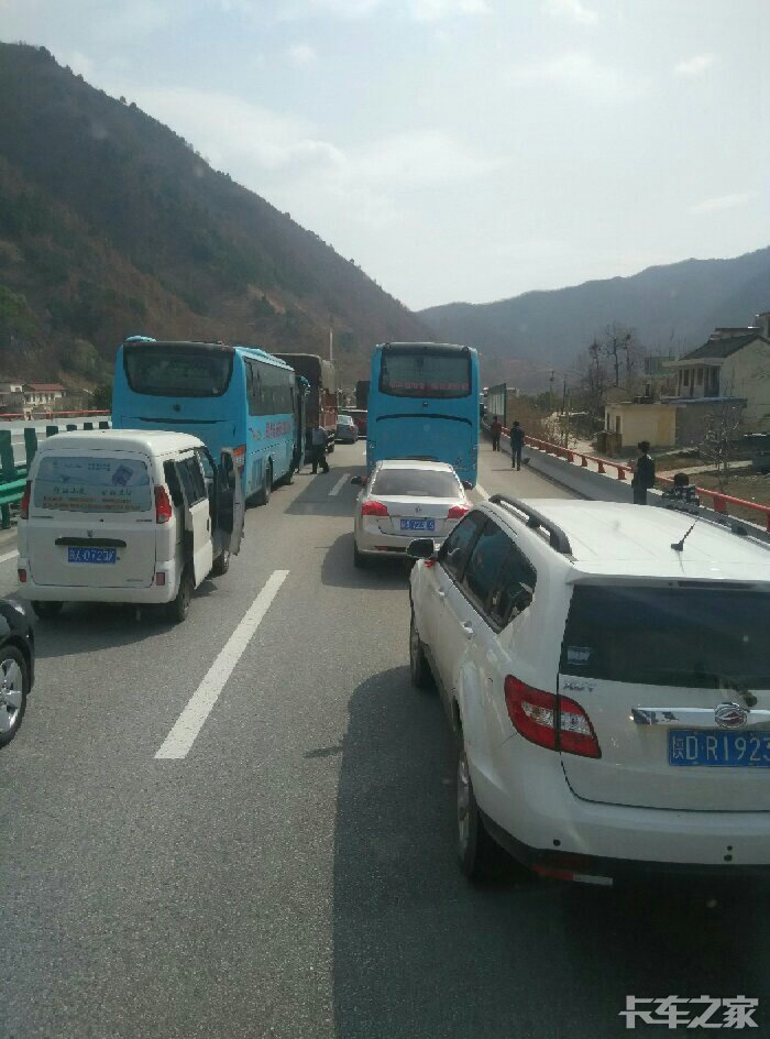 秦岭堵车