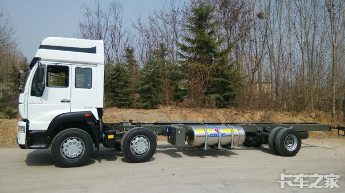 济南重汽斯太尔m5g载货车