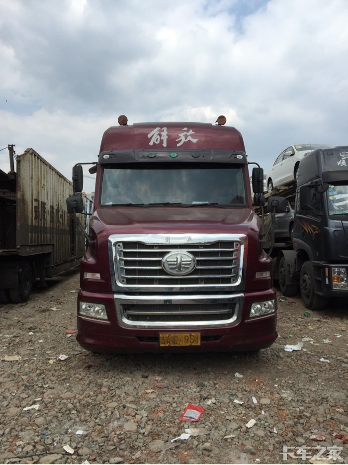 刚在停车场看见的解放尖头子