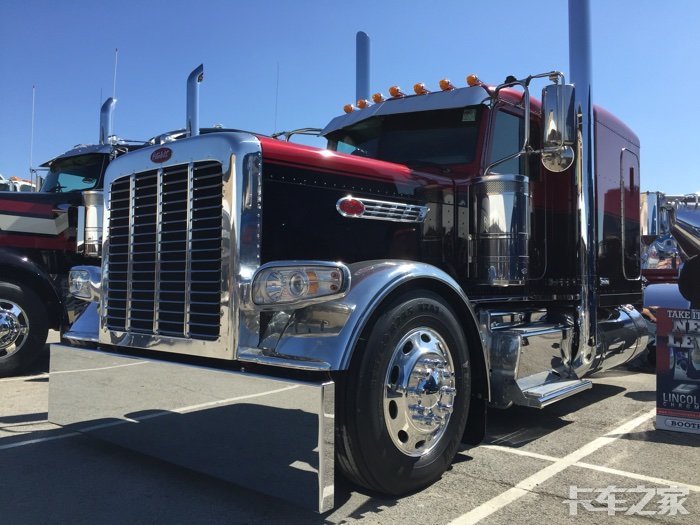 一起去看大鼻子长头卡车 美国中部卡车展我们来了
