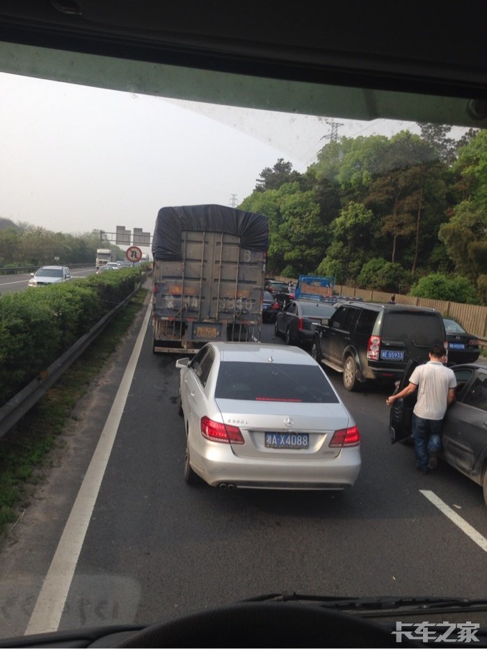 g4长沙段堵车