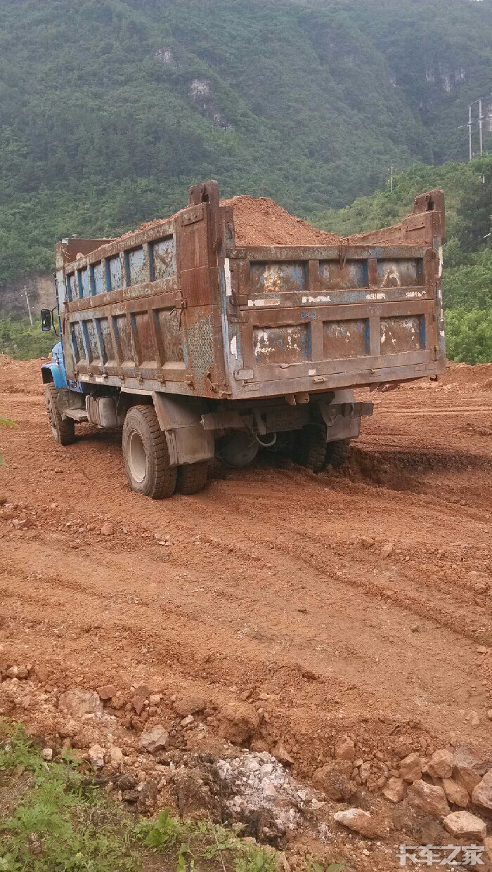解放尖头单桥自卸重生之拉石渣记