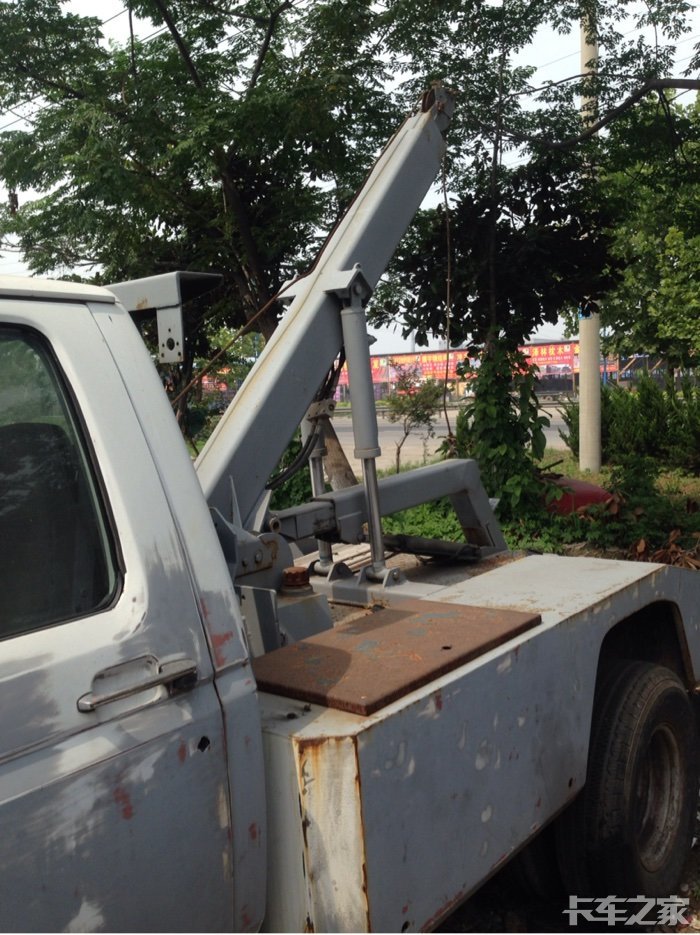 老进口拖车福特