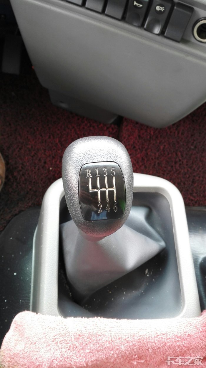 请教这种车的档位图和驾车经验