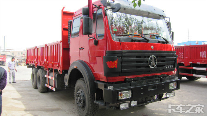 北奔国三拉煤车