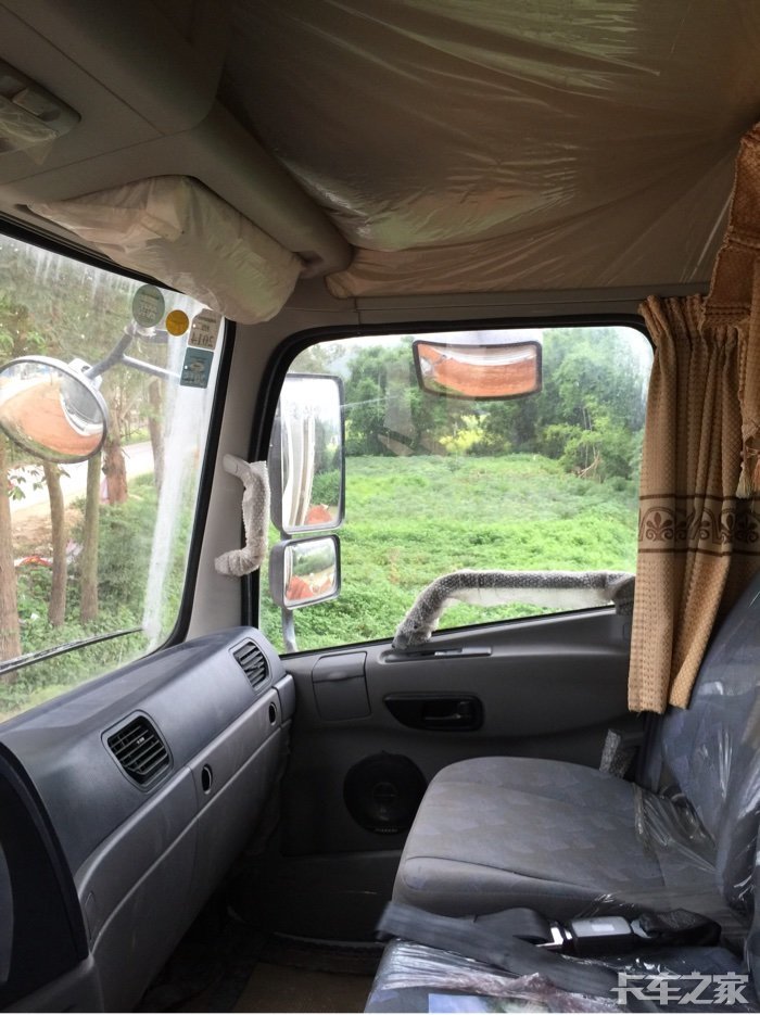 2014年三环昊龙t260单桥自卸车有人要