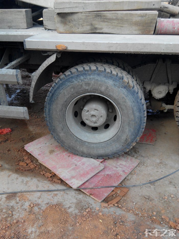 请问153车桥,装9.0一边,一边装10.0对差速器有影响吗