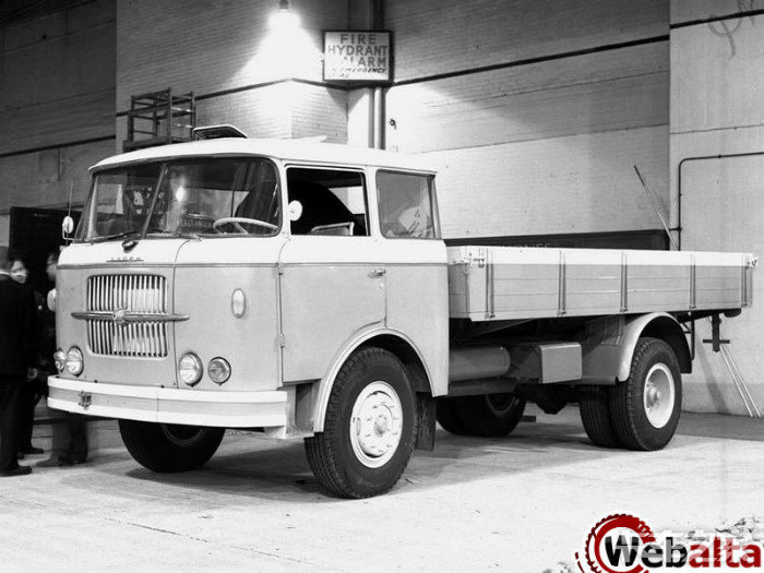 发些利亚兹卡车的图片顺便请教一下利亚兹的发展历史