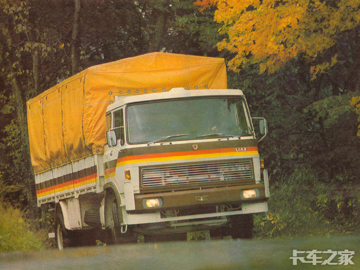 发些利亚兹卡车的图片顺便请教一下利亚兹的发展历史