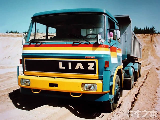 发些利亚兹卡车的图片顺便请教一下利亚兹的发展历史