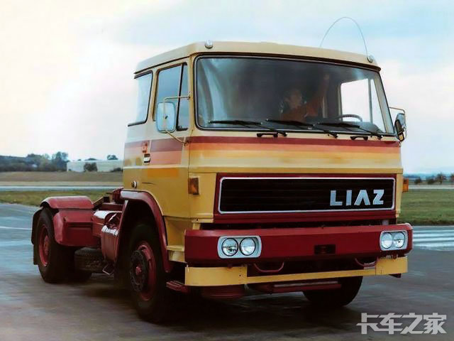 发些利亚兹卡车的图片顺便请教一下利亚兹的发展历史